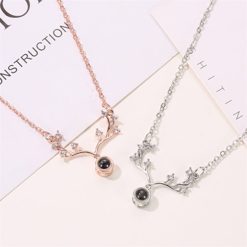 Collana Corno di Cervo Catena Sottile Ramata Ciondolo Minimalista Regalo Festivo di Natale