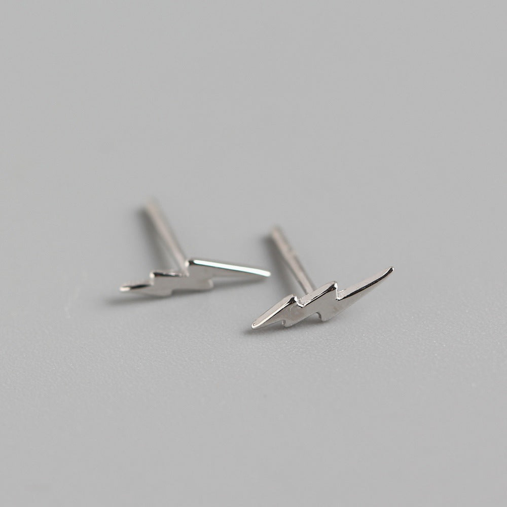 Orecchini a perno con fulmine lucido geometrico in argento sterling 925 da donna, stile streetwear minimalista