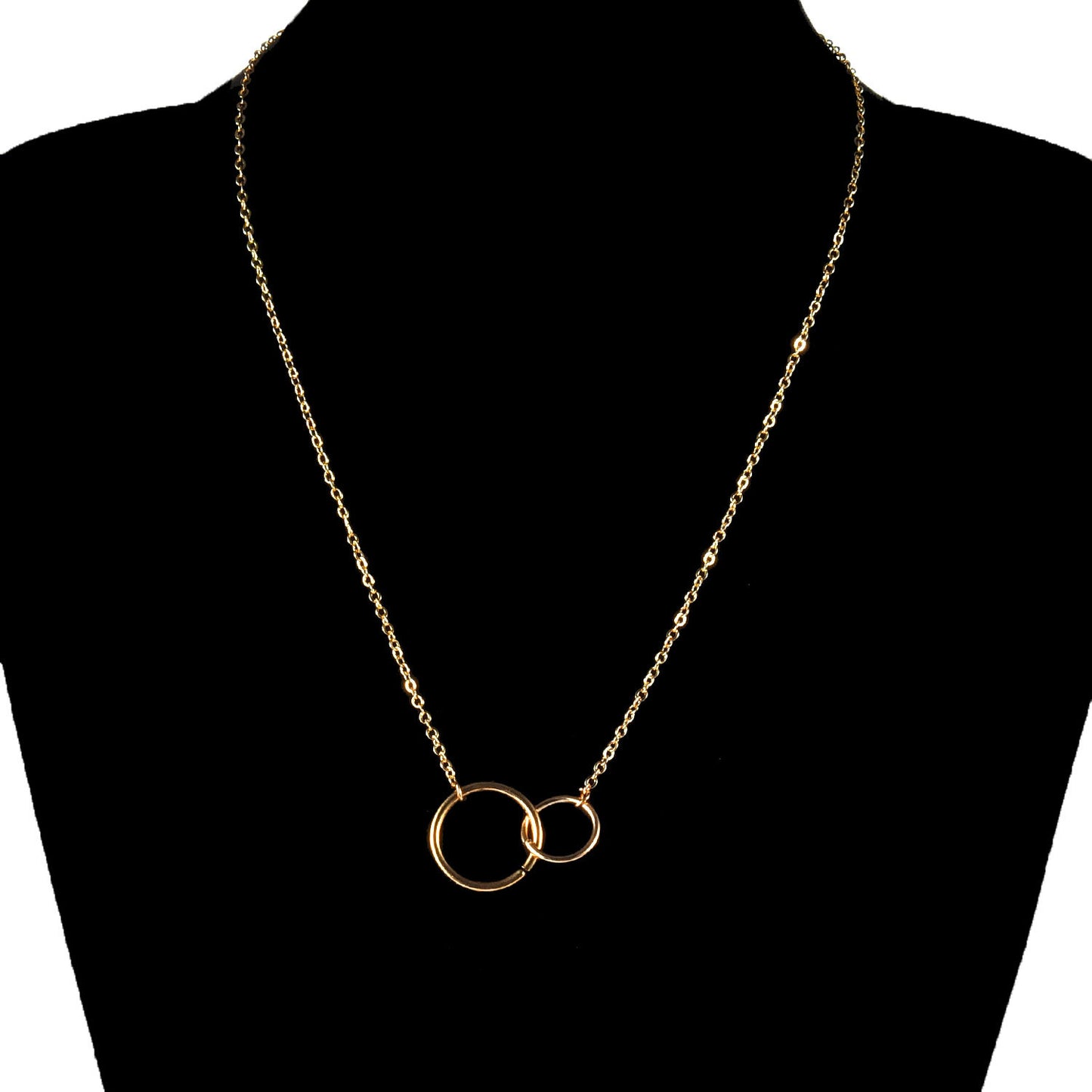 Women's Short Double Metal Ring Link Necklace in Alloy with Plated Finish