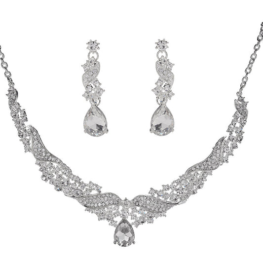 Set di Gioielli in Lega con Strass Floreali Dolci ed Eleganti, con Catena Singapore, per Matrimoni da Sposa