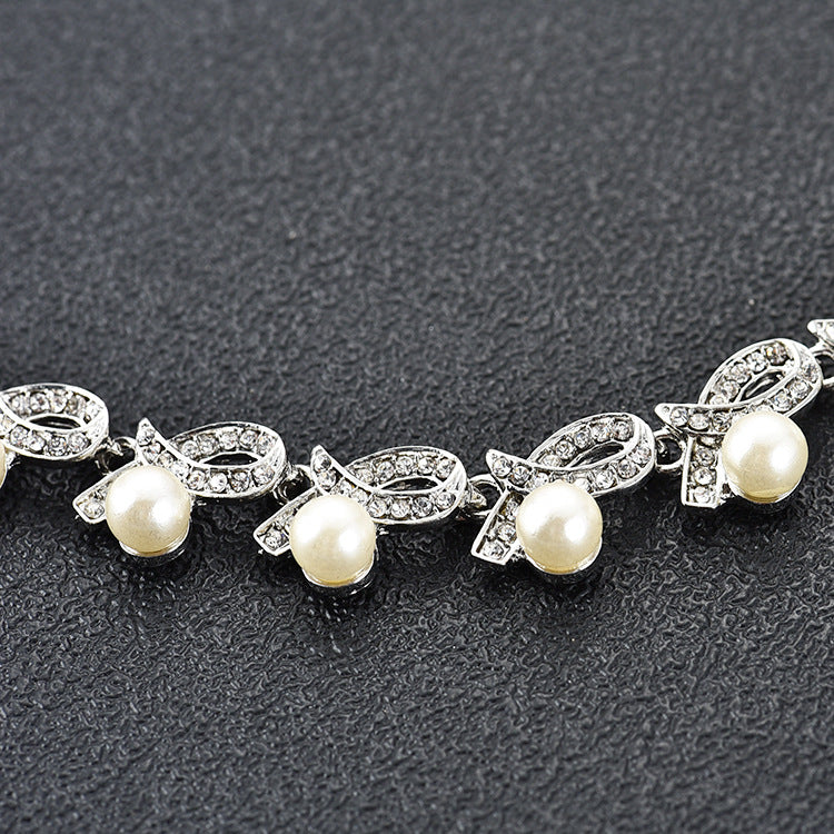 Floral Alloy Plated Pearl and Rhinestone Earrings and Necklace Set for Women
