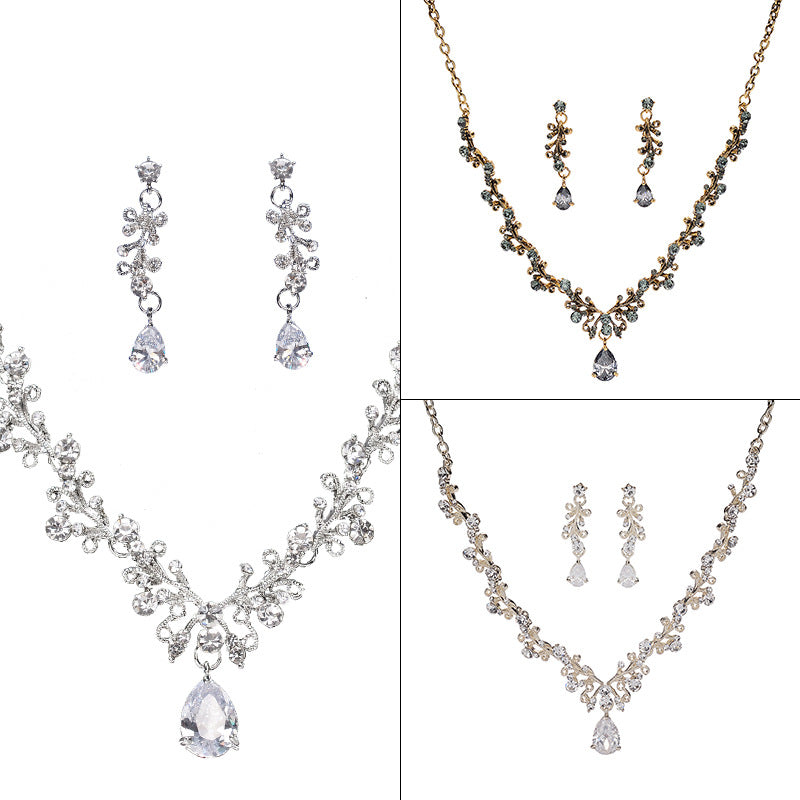 Graziosa collana e orecchini in lega con strass e zirconi cubici, con pendente in cristallo, da donna