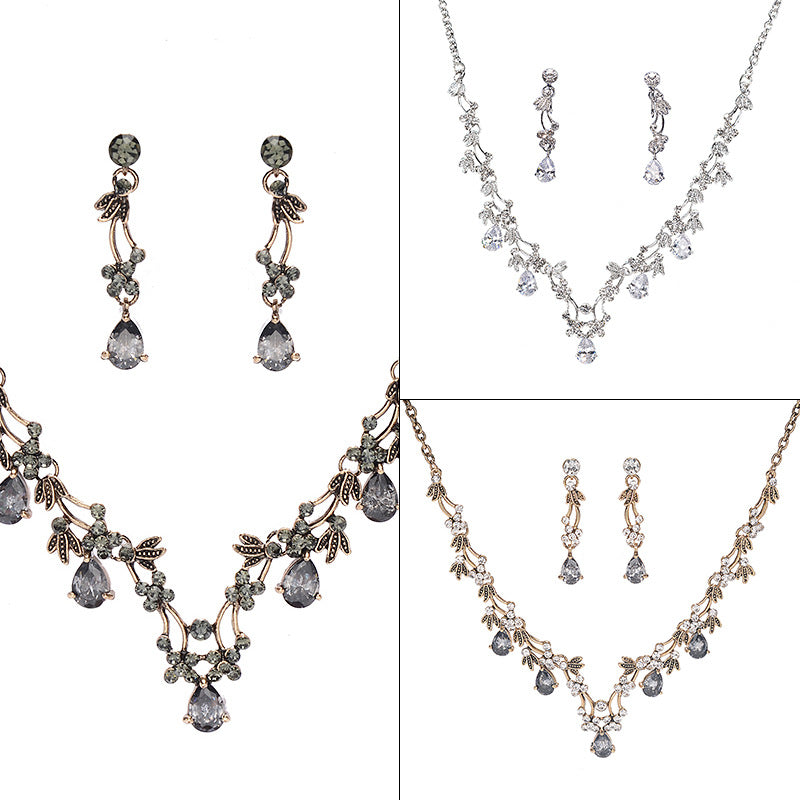 Sweet Elegant Teardrop Floral Alloy Necklace and Earring Set with Cubic Zirconia and Crystal Pendant for Women