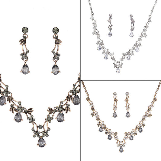 Set di collana e orecchini in lega a goccia floreale, dolce ed elegante, con pendente in zirconia cubica e cristallo per donna