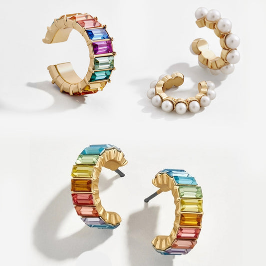 Aretes Unisex de Aleación con Zirconia Cúbica Geométrica Colorida con Baño de Oro en Forma de C
