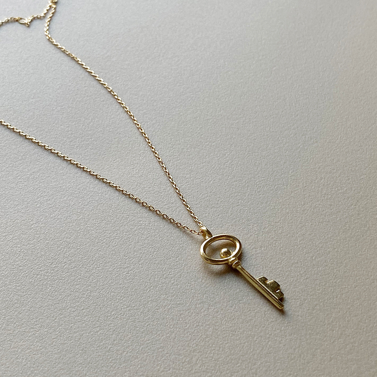 Vintage Minimalist 925 Sterling Silver Key Pendant Necklace with 18K Gold and Platinum Plated Finish