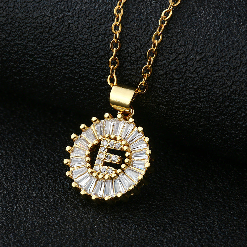 Collar con Letra para Mujer, Colgante de Cobre con Circonita Cúbica en Cadena O de Acero Inoxidable, Collar Casual de Moda