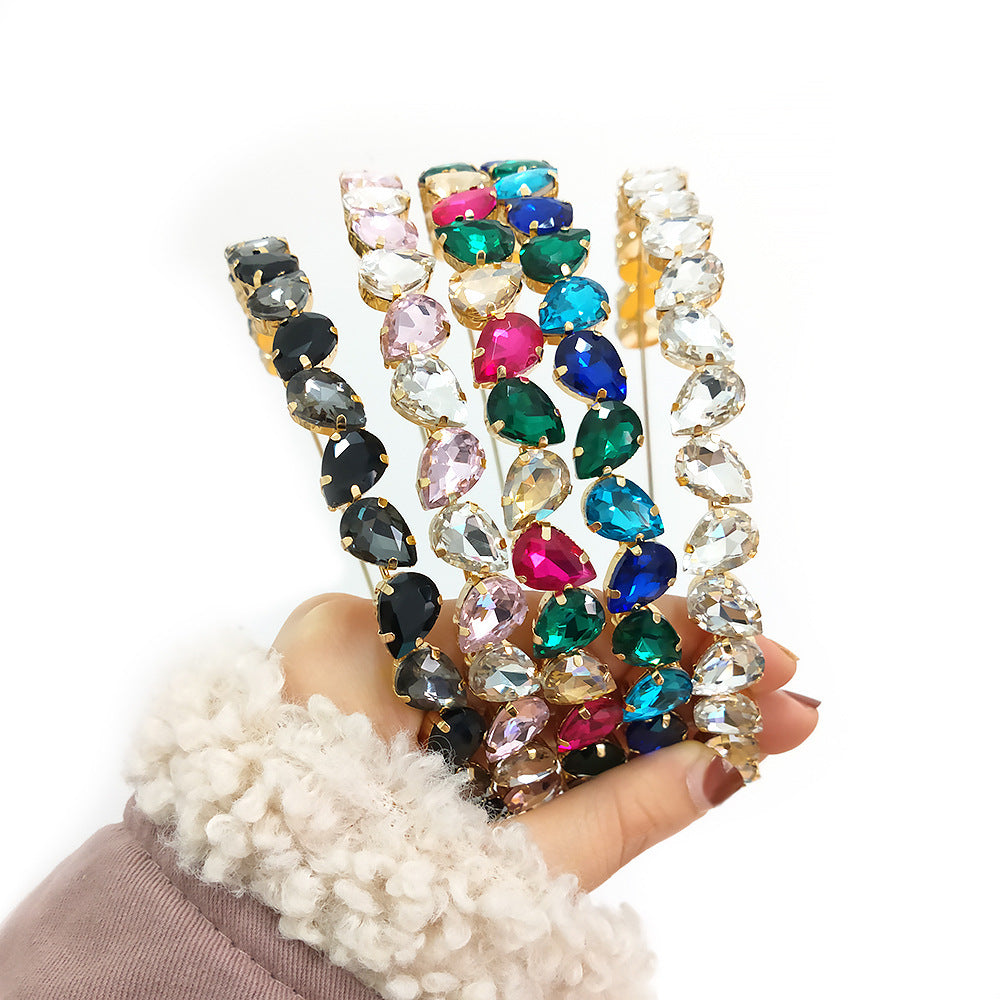 Elegante pinza de pelo minimalista de aleación con incrustaciones de diamantes de imitación y diseño geométrico para mujer