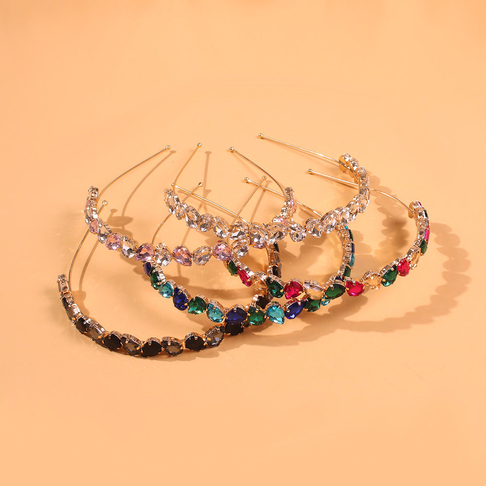 Elegante pinza de pelo minimalista de aleación con incrustaciones de diamantes de imitación y diseño geométrico para mujer
