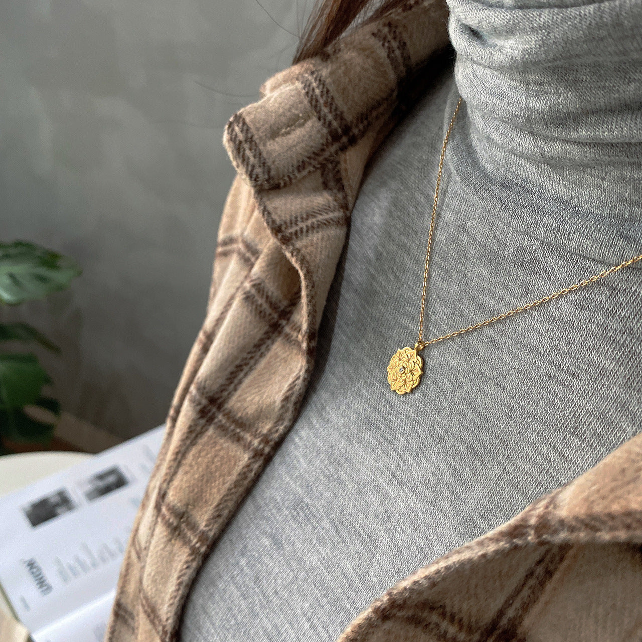 Minimalist Sweet 925 Sterling Silver 18K Gold Plated Floral Necklace