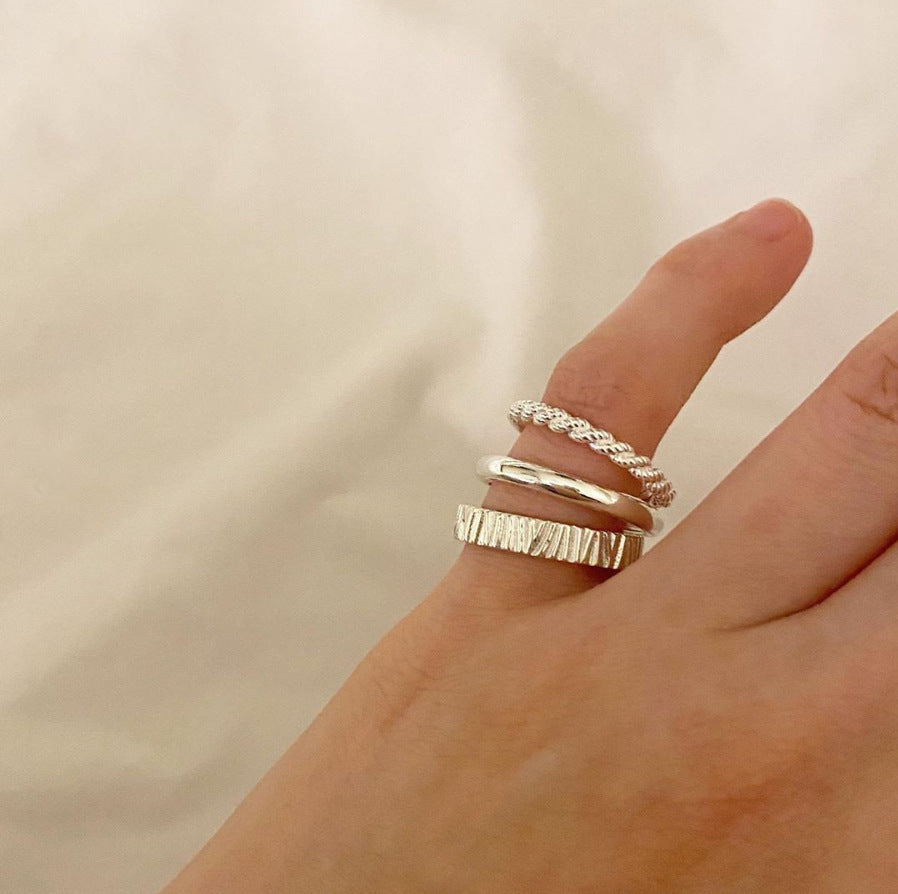Anillo Pulido Geométrico Minimalista de Plata de Ley 925 para Mujer