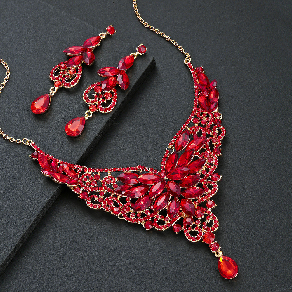 Fashion Floral Geometric Rhinestone Alloy Necklace and Earrings Set for Women