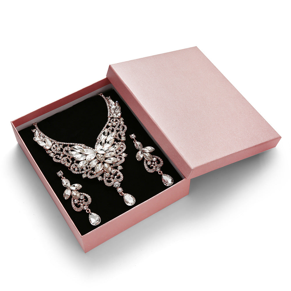 Fashion Floral Geometric Rhinestone Alloy Necklace and Earrings Set for Women
