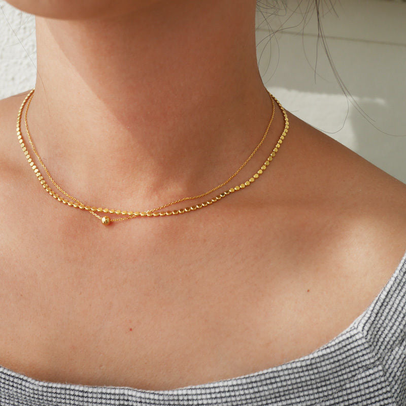Collar minimalista de plata de ley 925 chapado en oro con lunares geométricos