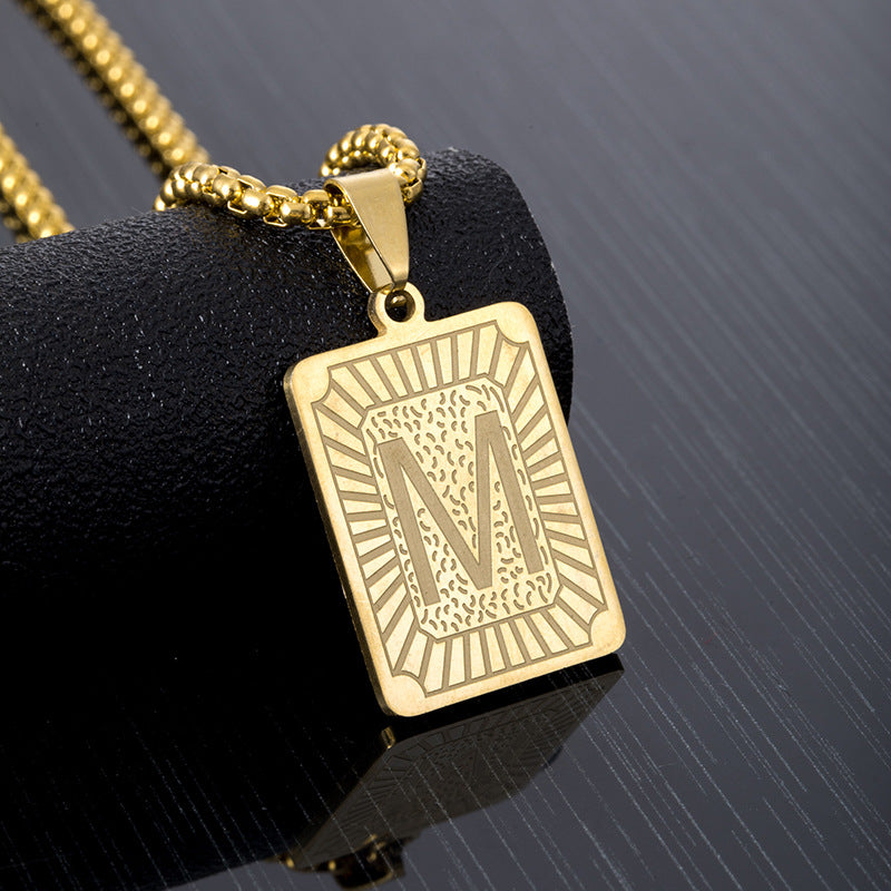 Collana con pendente a lettera alla moda per uomo e donna, in acciaio inossidabile e titanio, a catena geometrica a maglie