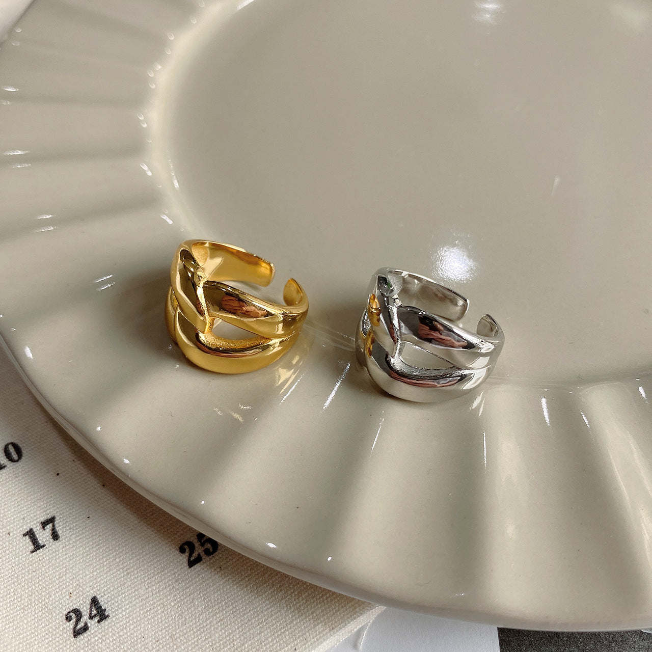 Anello da donna a cuore irregolare largo in argento sterling 925, stile minimalista