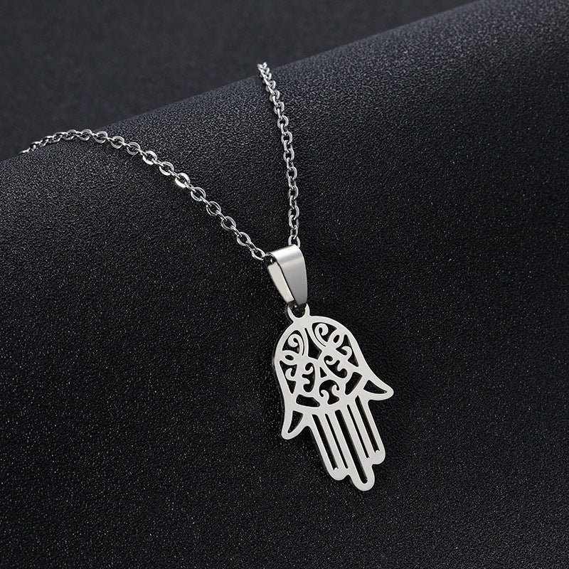 Collana con Ciondolo Mano di Fatima Geometrica in Acciaio Inossidabile Placcato, Catena a O, Accessorio Moda Unisex