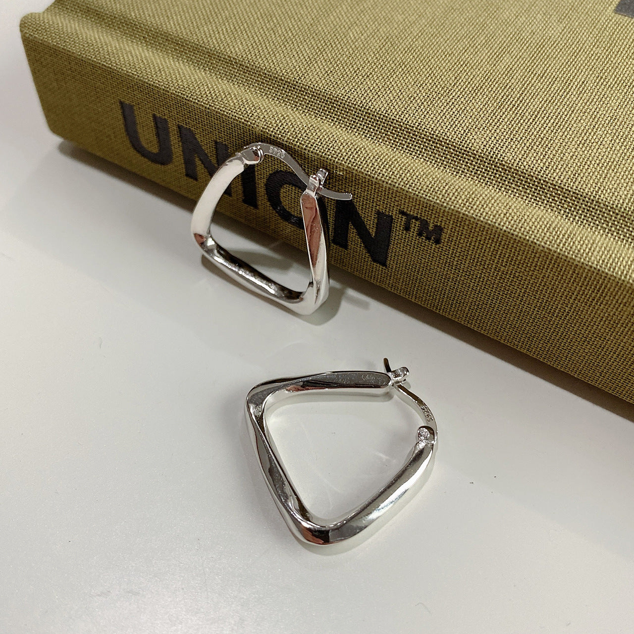 Minimalist Vintage 925 Sterling Silver Geometric Teardrop Earrings with Pearl Inlay for Women