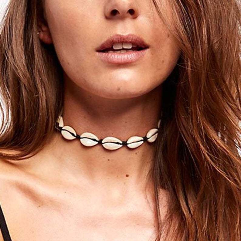Hawaiian Style Hand-Knotted Shell Necklace for Women