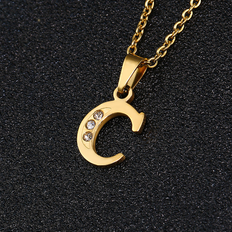 Collana con ciondolo a lettera minimalista da donna, catena a O in acciaio al titanio con intarsi in strass, regalo casual alla moda per fidanzata o migliore amica
