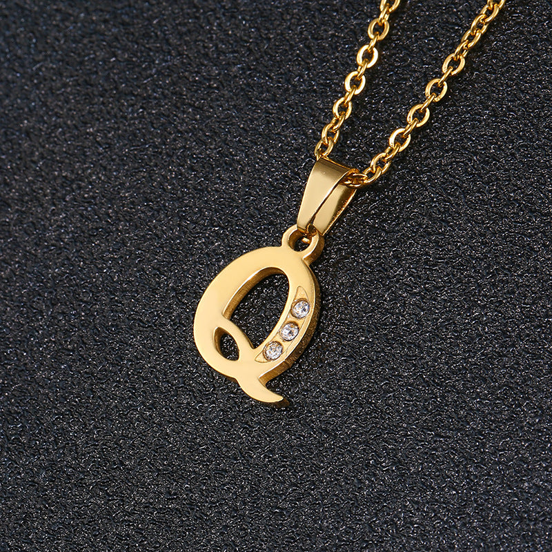 Collana con ciondolo a lettera minimalista da donna, catena a O in acciaio al titanio con intarsi in strass, regalo casual alla moda per fidanzata o migliore amica