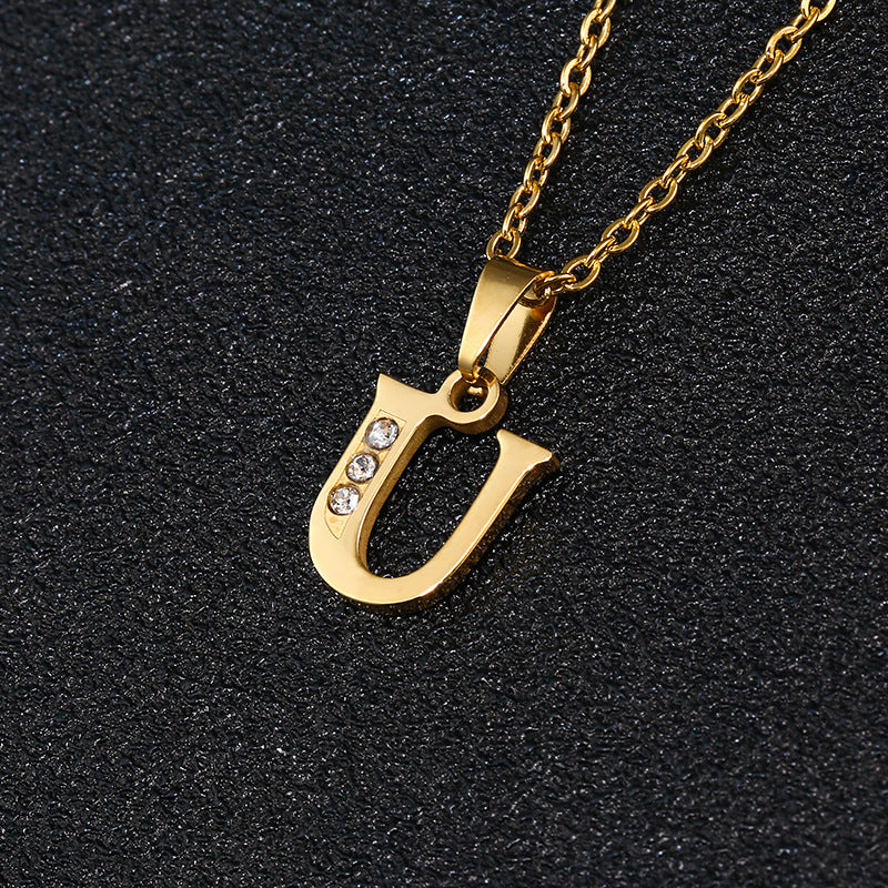Collana con ciondolo a lettera minimalista da donna, catena a O in acciaio al titanio con intarsi in strass, regalo casual alla moda per fidanzata o migliore amica