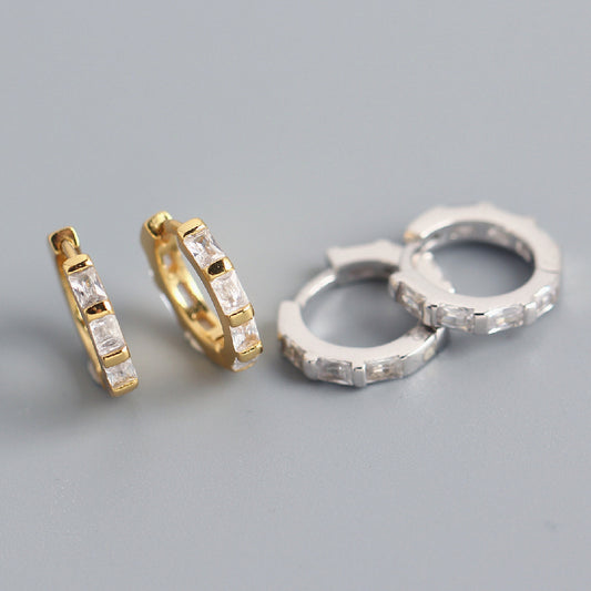 Elegantes pendientes de plata de ley 925 con circonitas cúbicas en forma de rectángulo geométrico