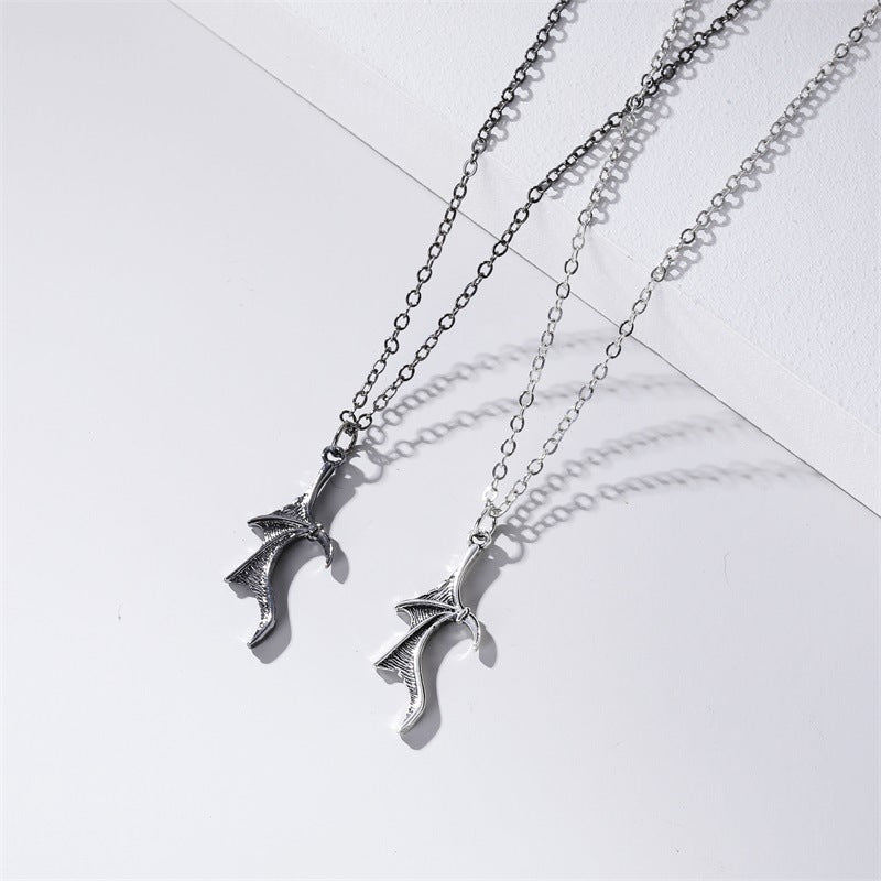 Collar de ala vintage minimalista de aleación con cadena cruzada y colgante de corazón, joyería de moda para mujer