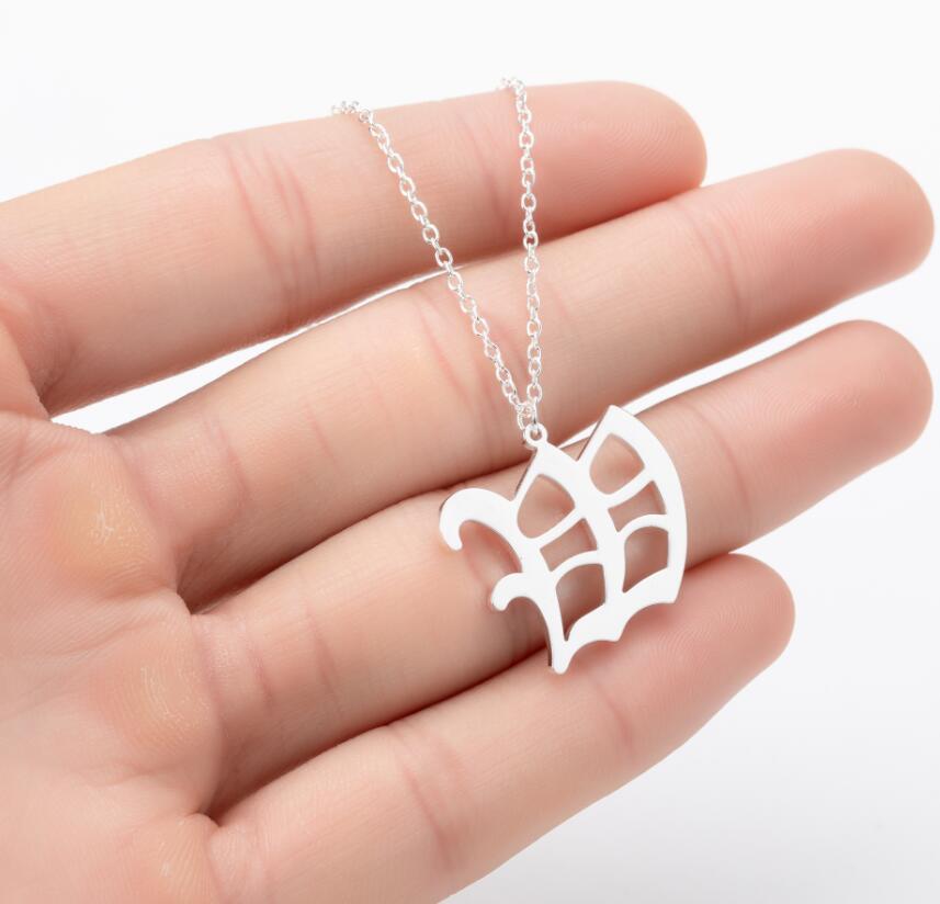 Collana con ciondolo a lettera alfabeto minimalista in acciaio inossidabile da donna
