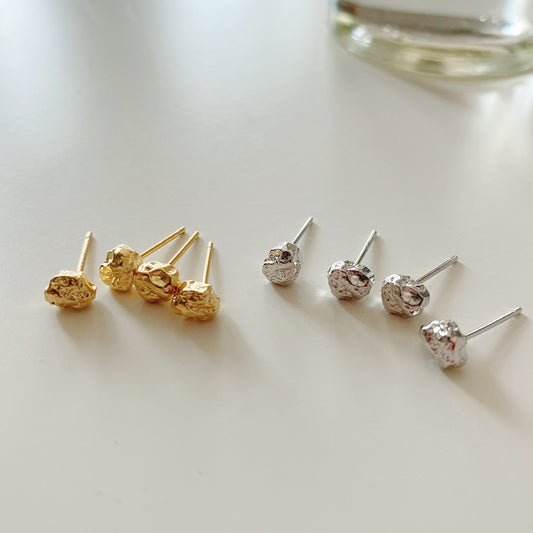 Orecchini a perno da donna in argento sterling 925 con intarsio di perle, eleganti, in stile francese, a goccia irregolare, in lava vulcanica