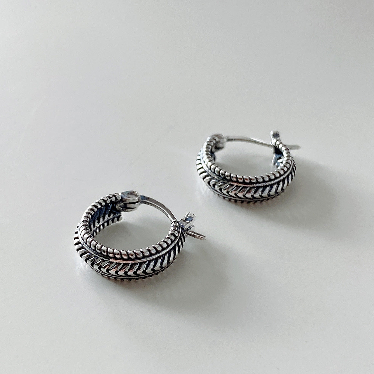 French Style S925 Sterling Silver Vintage Minimalist Letter Earrings for Women, Geometric Ring Design, Plated Jewelry