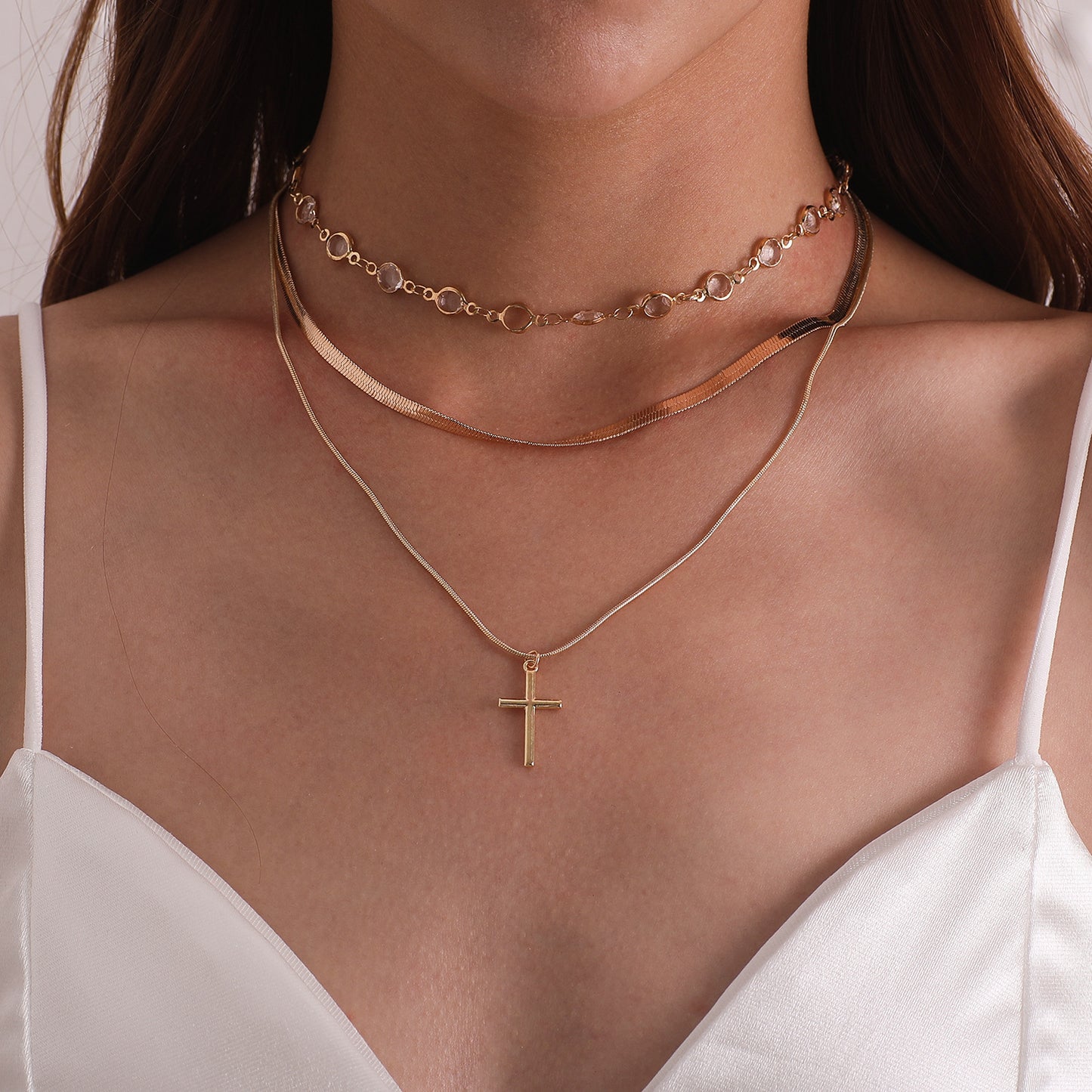 Women's Fashion Rhinestone Cross Pendant Necklace, Multi-Layer Water Wave Chain, Alloy Plated Jewelry, Elegant Stylish Accessory