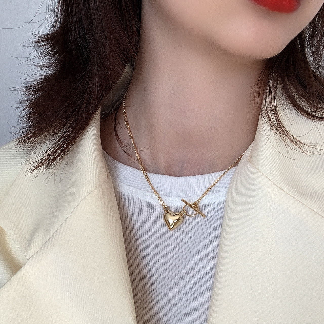 Collana da donna minimalista con ciondolo a cuore geometrico intrecciato, placcato oro, in argento sterling 925
