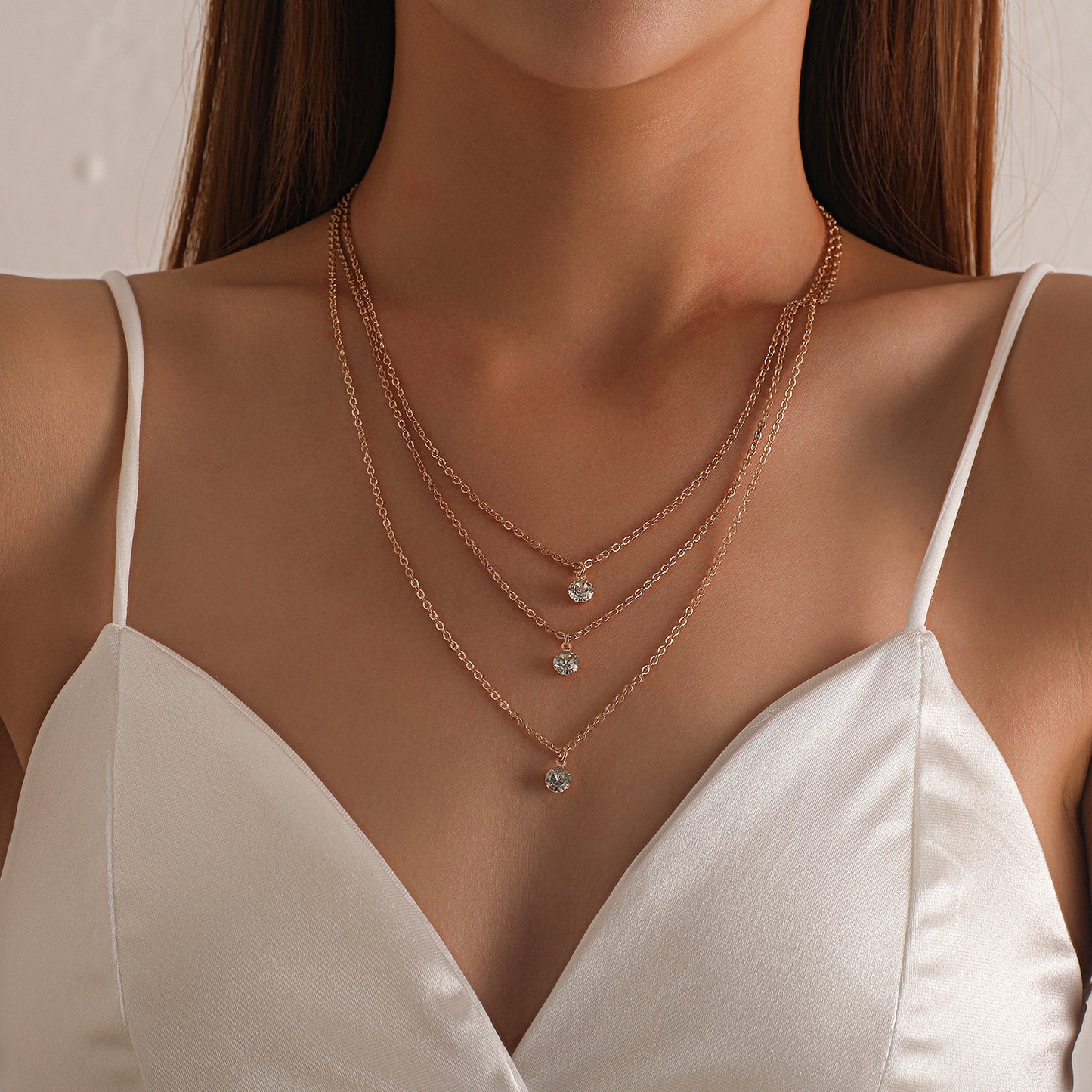 Minimalist Fashion Geometric Rhinestone Alloy Cross Chain Necklace for Women