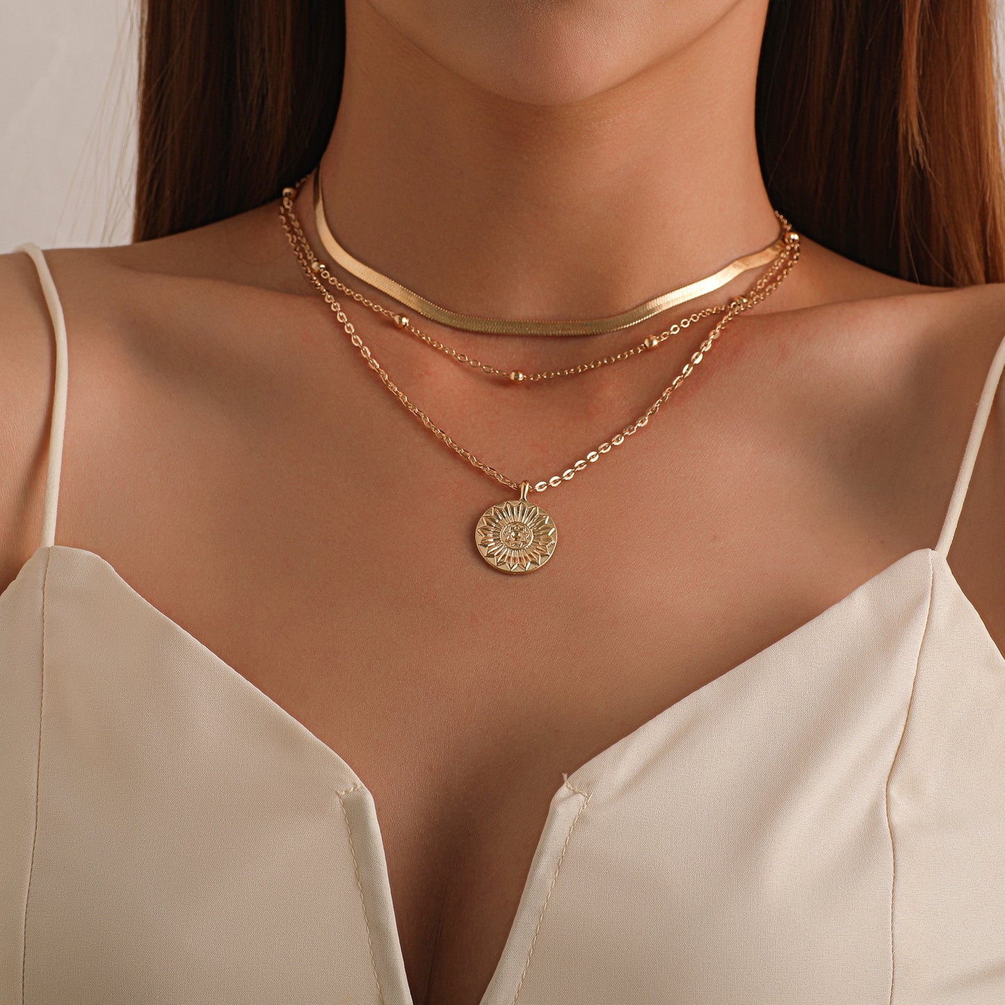 Collana Minimalista con Pendente Geometrico da Donna, Catena a Croce in Lega con Intarsio in Madreperla, Gioielli Eleganti Stratificati