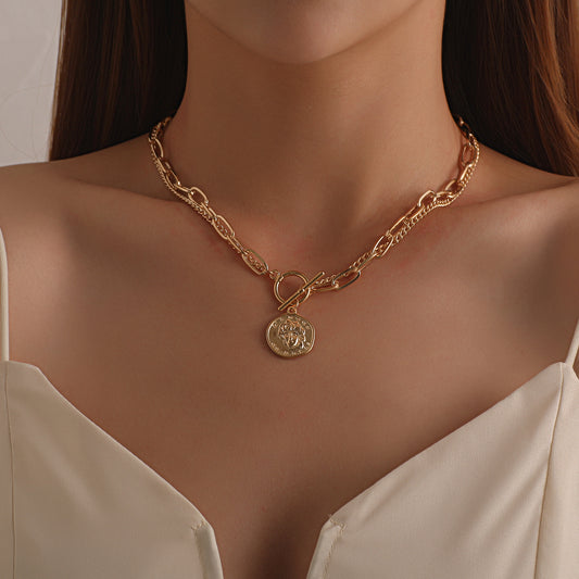 Collar con colgante de personaje de dibujos animados de aleación minimalista para mujer, collar de cadena doble simple, estilo europeo