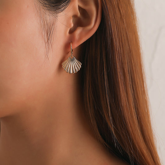 Pendientes geométricos minimalistas de aleación vintage con forma de concha para mujer
