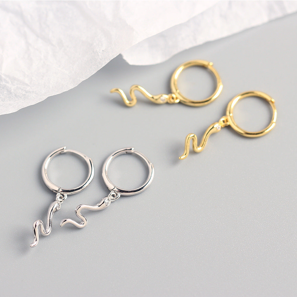 Orecchini a perno a serpente in argento sterling S925, gioielli di moda di lusso minimalista e di tendenza