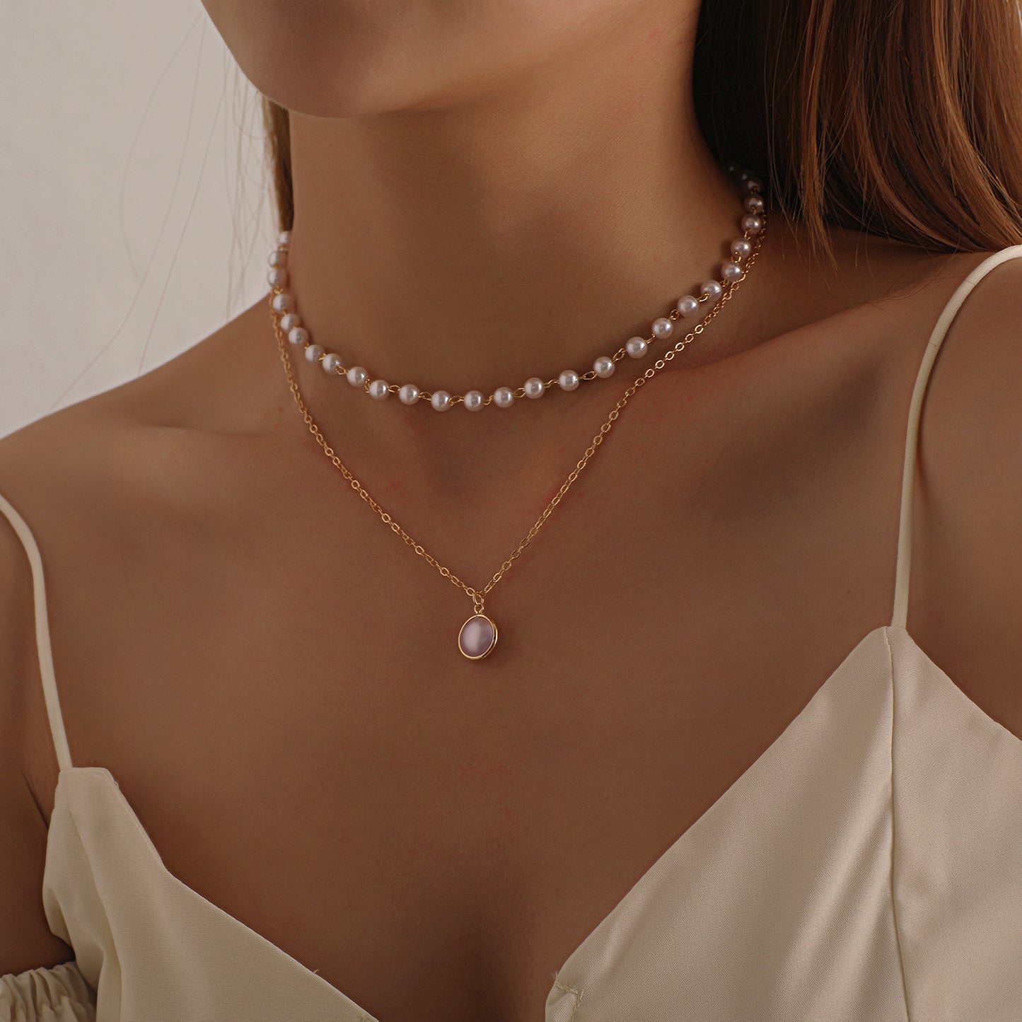 Women's Geometric Style Mother of Pearl Pendant Necklace, Multi-Layer Cross Chain, Alloy Plated Jewelry, Fashion Statement Piece