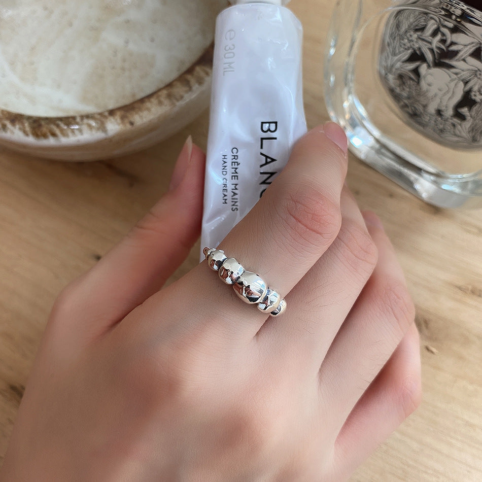 Anillo minimalista de plata de ley 925 con corazón y gema incrustada para mujer