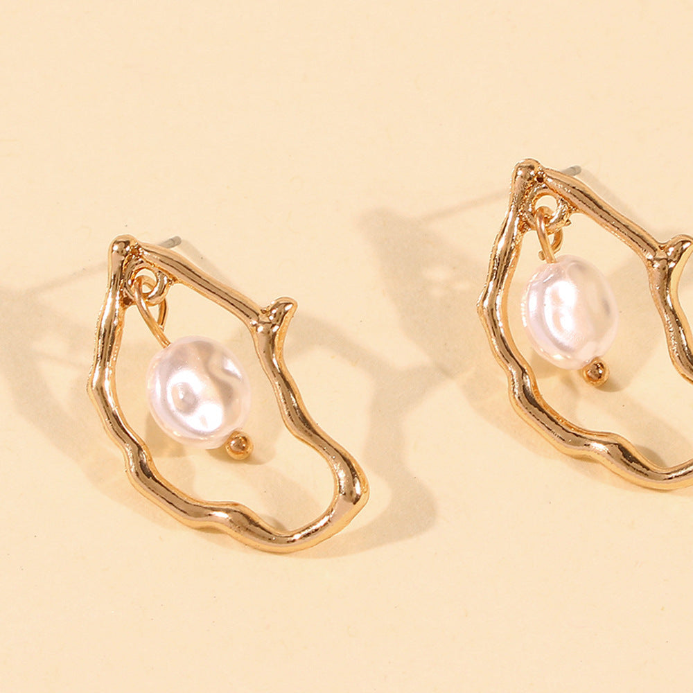 Pendientes de Perlas Elegantes y Modernos para Mujer, con Tachuelas de Aleación y Acero Inoxidable con Baño, Joyería de Nuevo Estilo Elegante