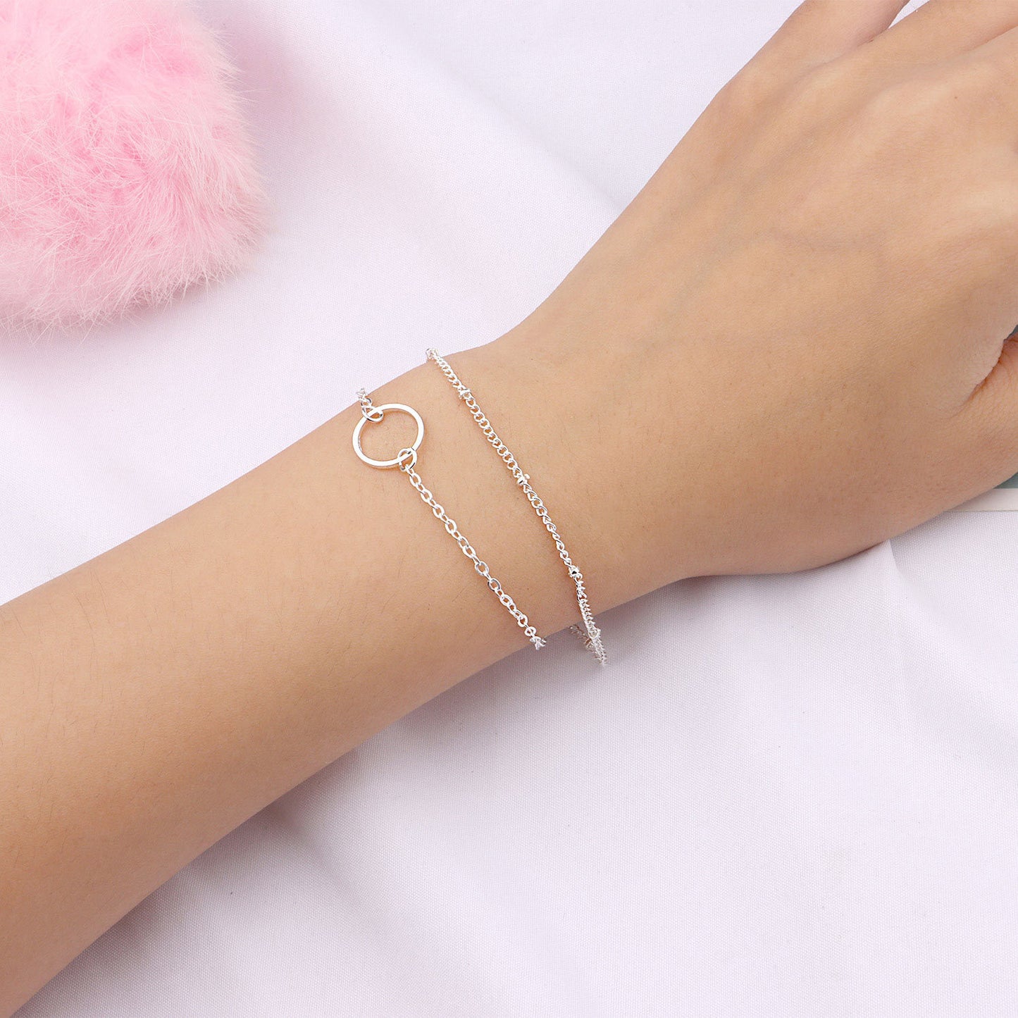 Women's Geometric Hollow Circle Bracelet, Double Layer Chain Jewelry, Minimalist Modern Style, Plated Alloy, for Travel Souvenir, Exhibition, Promotion, Employee Gift, Anniversary, Business Gift, Opening Ceremony