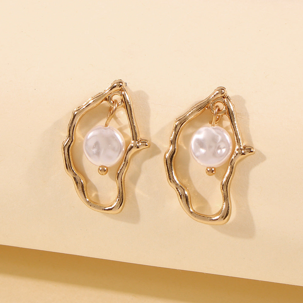 Pendientes de Perlas Elegantes y Modernos para Mujer, con Tachuelas de Aleación y Acero Inoxidable con Baño, Joyería de Nuevo Estilo Elegante