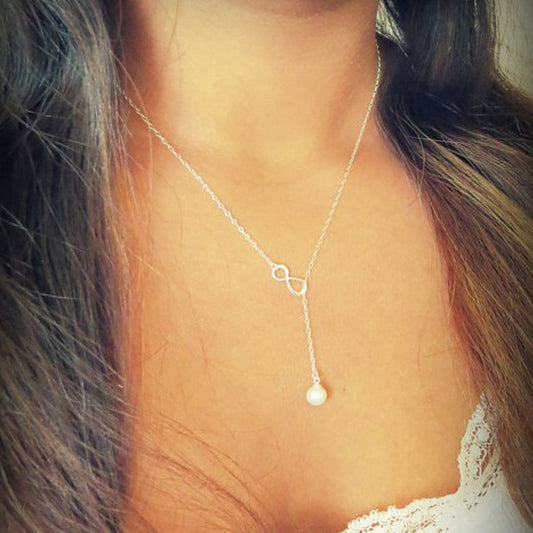 Collar corto de perlas de moda con colgante de número 8 de la suerte para mujer, joyería minimalista