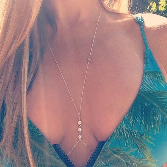 Collar con colgante de diamantes de imitación en forma de corazón para mujer, de aleación, joyería de moda, cadena corporal de verano, accesorio de tendencia