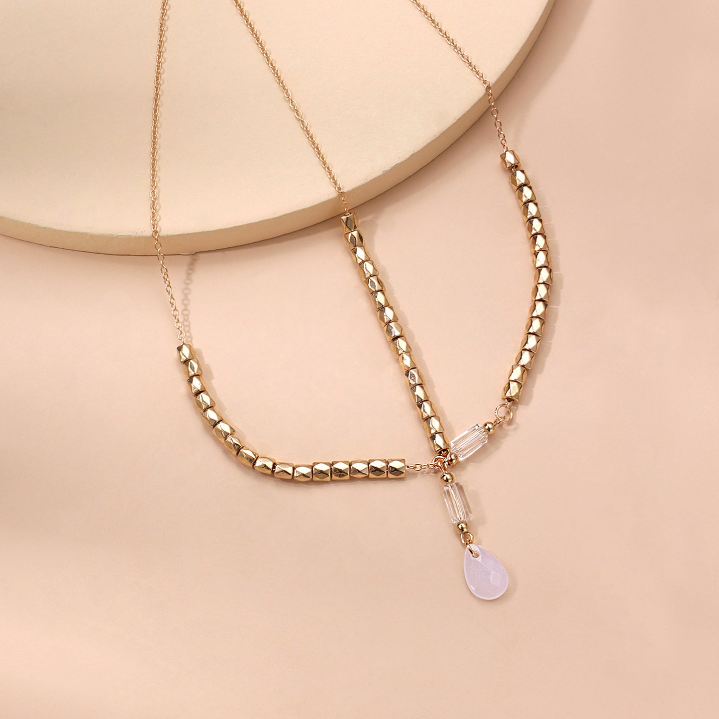 Classic Seashell Headband with Geometric Droplet Pendant Alloy Hair Accessory for Women