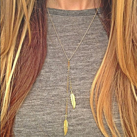 Collar minimalista con colgante de hoja tono dorado para mujer, cadena corta de clavícula, joyería de aleación con eslabones cruzados