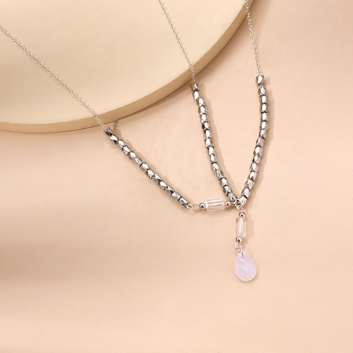 Classic Seashell Headband with Geometric Droplet Pendant Alloy Hair Accessory for Women
