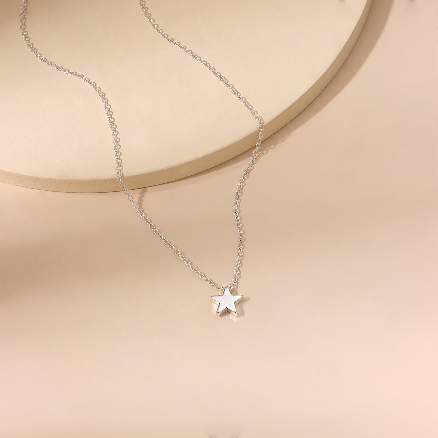 Minimalist Alloy Star Geometric Pendant Necklace for Women
