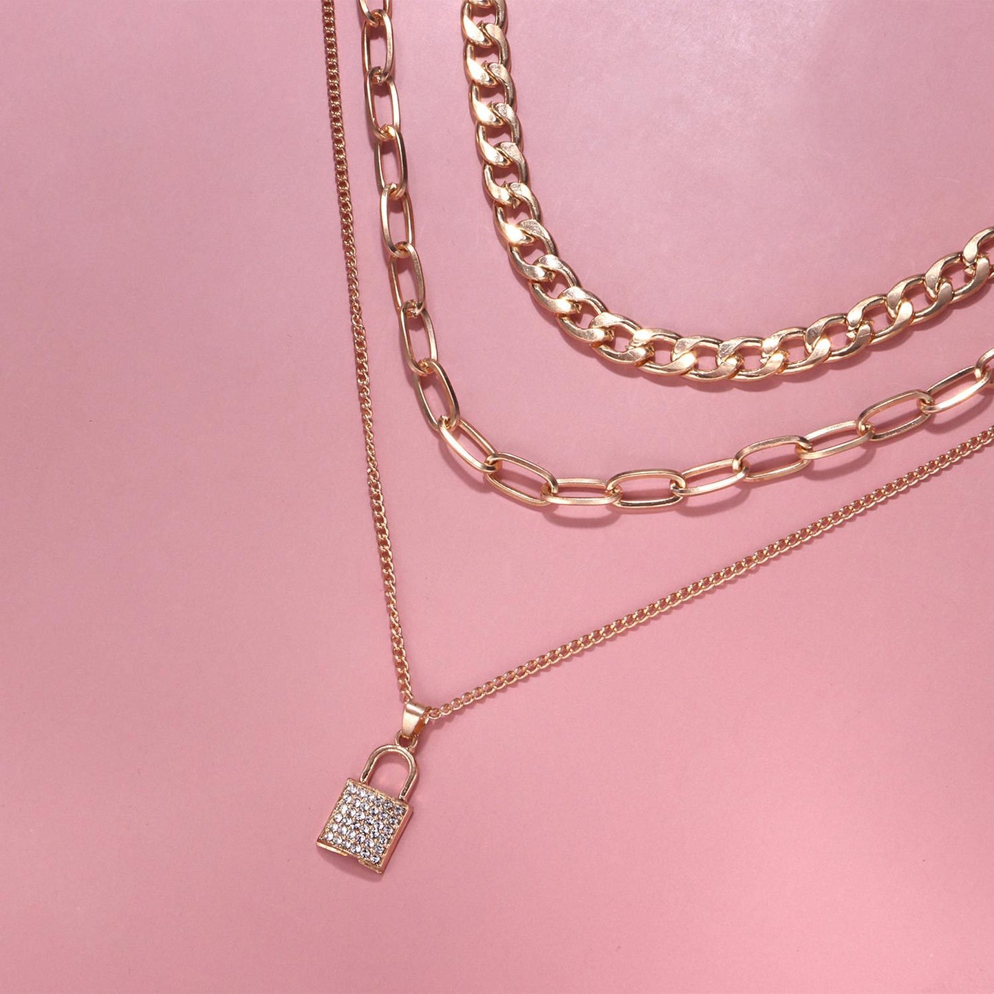 Geometric Alloy Rhinestone Cross Chain Necklace for Women Vintage Luxury Statement Jewelry